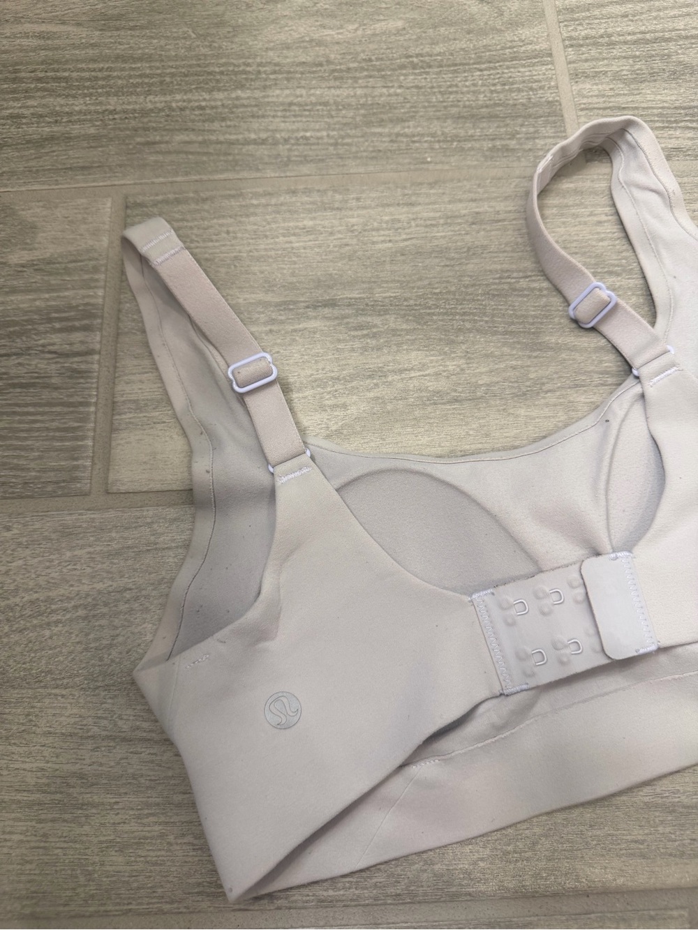 Lululemon Light Purple Sports Bra - Picture 4 of 5
